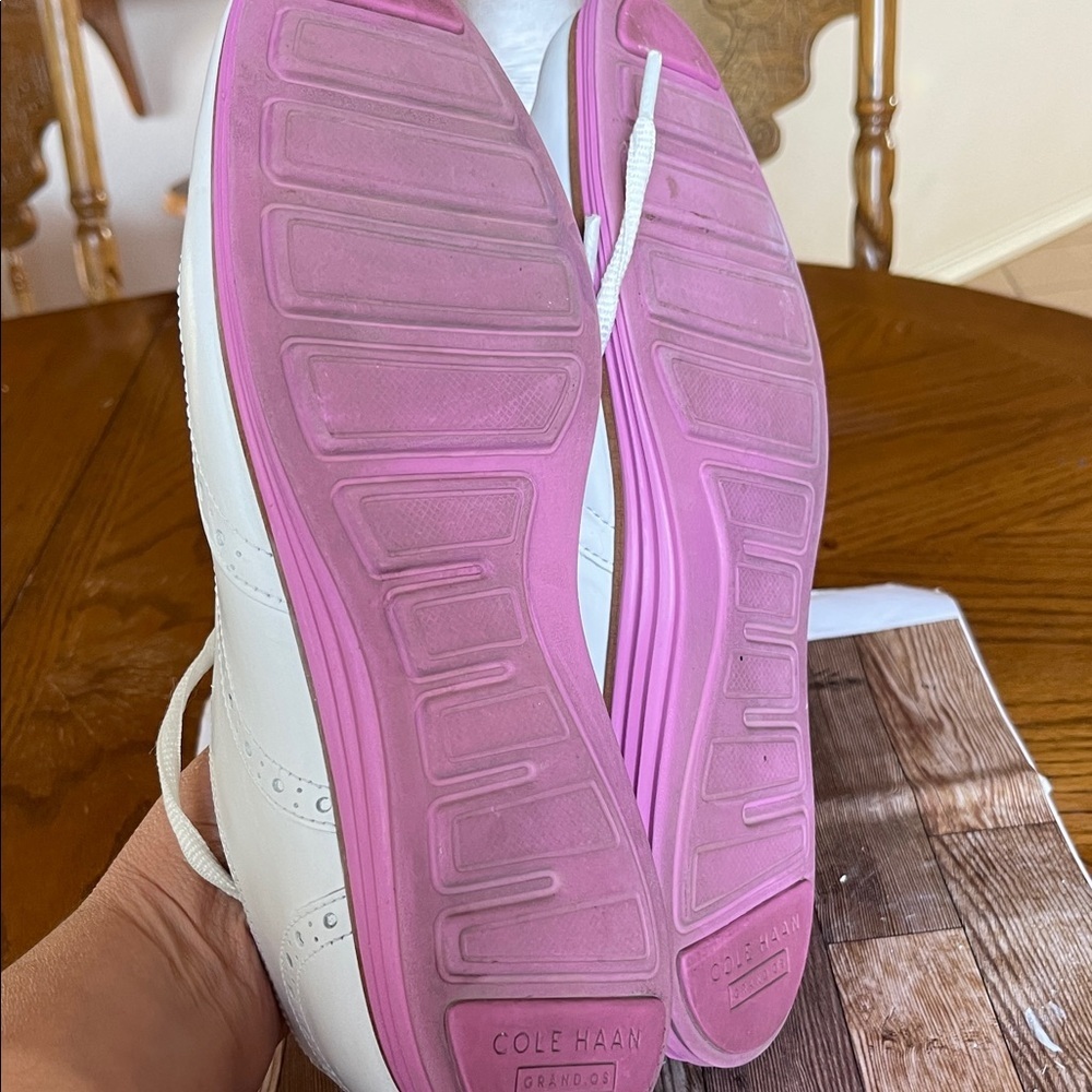 Women's White Wingtip Lace-Up Shoes with Pink Sole - Picture 6 of 7